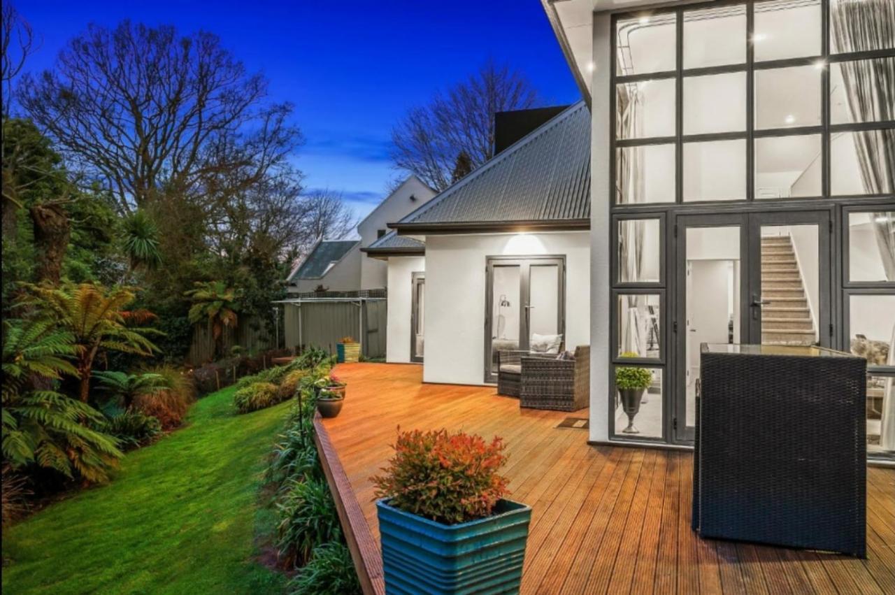 Christchurch Airport House Exterior photo
