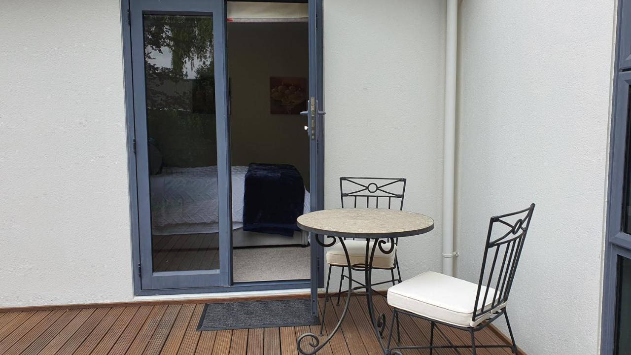 Christchurch Airport House Exterior photo
